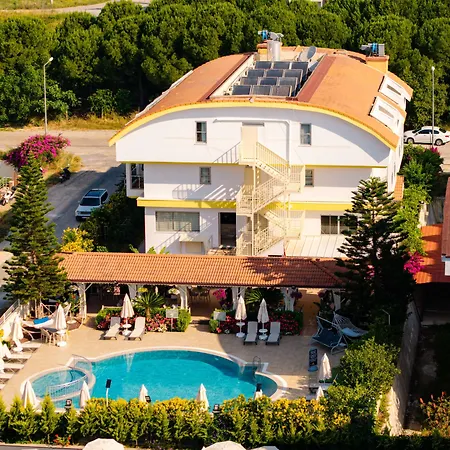 Nora Hotel Side