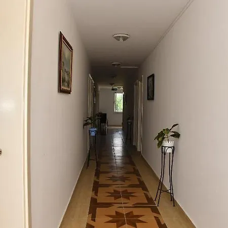 Hotel Nora 2*